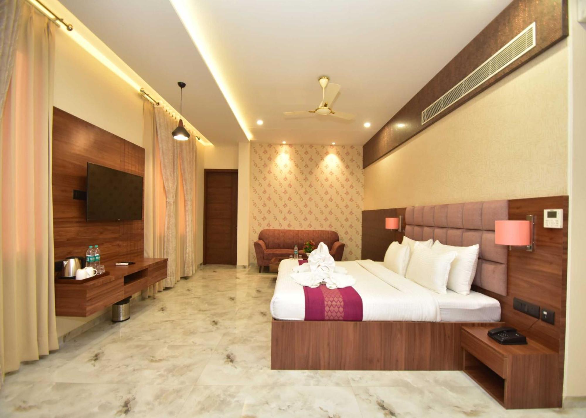 Hotel Shyamleela Khātu エクステリア 写真