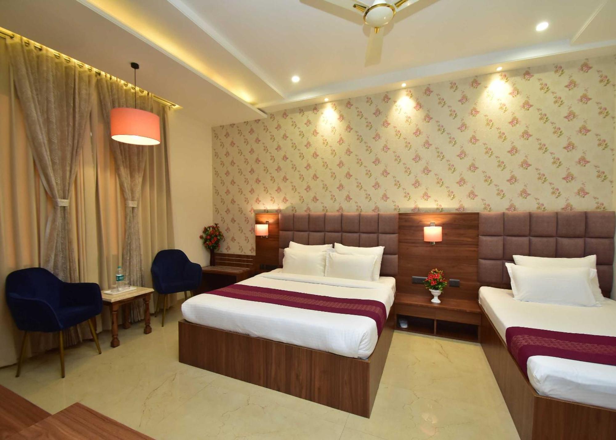 Hotel Shyamleela Khātu エクステリア 写真