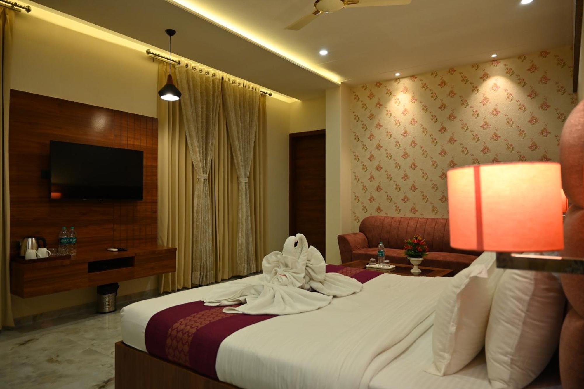 Hotel Shyamleela Khātu エクステリア 写真