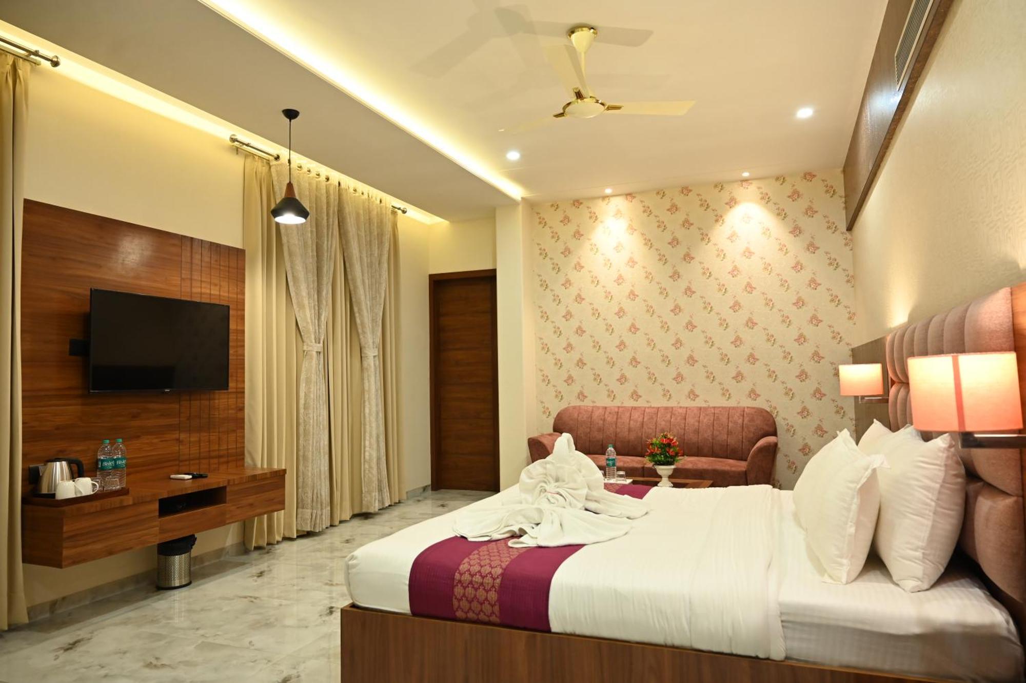 Hotel Shyamleela Khātu エクステリア 写真