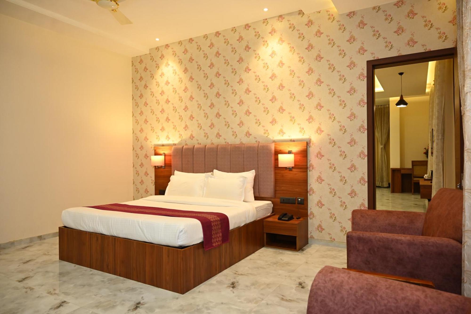 Hotel Shyamleela Khātu エクステリア 写真
