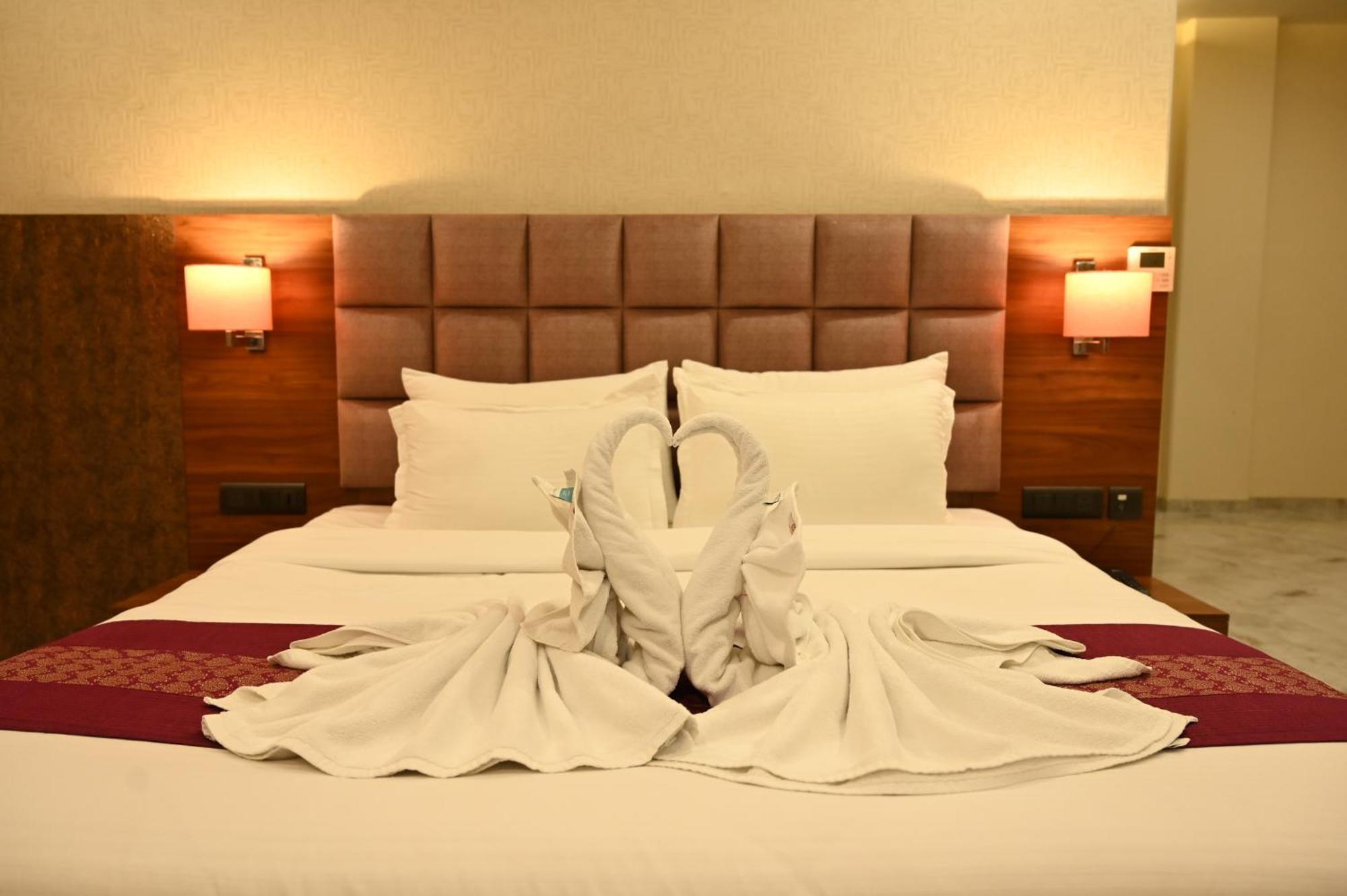Hotel Shyamleela Khātu エクステリア 写真
